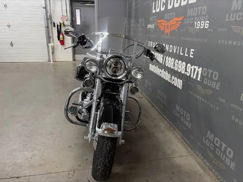 2003 Harley-Davidson FL, 77 082 km, dovoz Kanada — foto 6 z 12