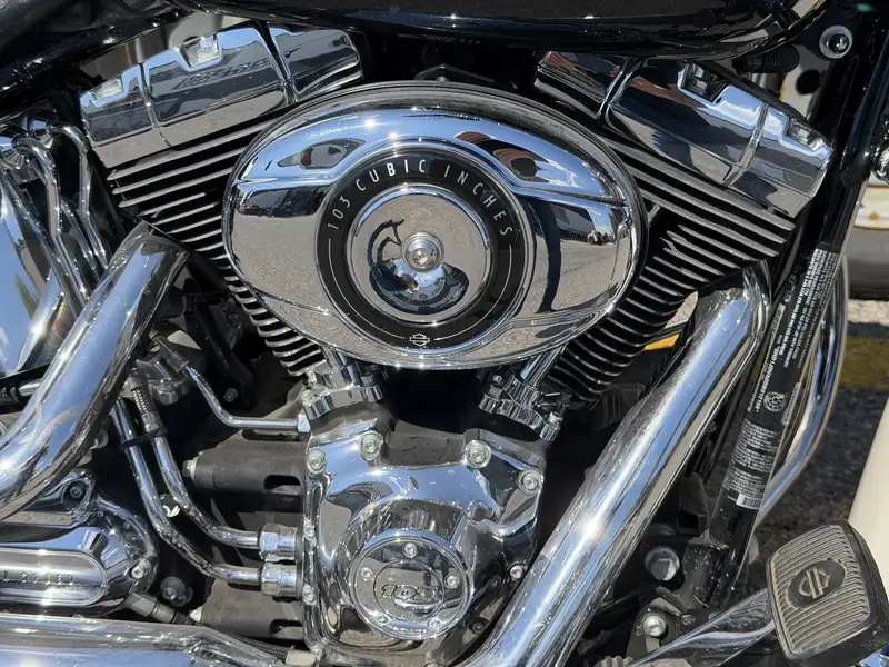 2013 Harley-Davidson Unspecified, 47 000 km, dovoz Kanada — foto 3 z 8