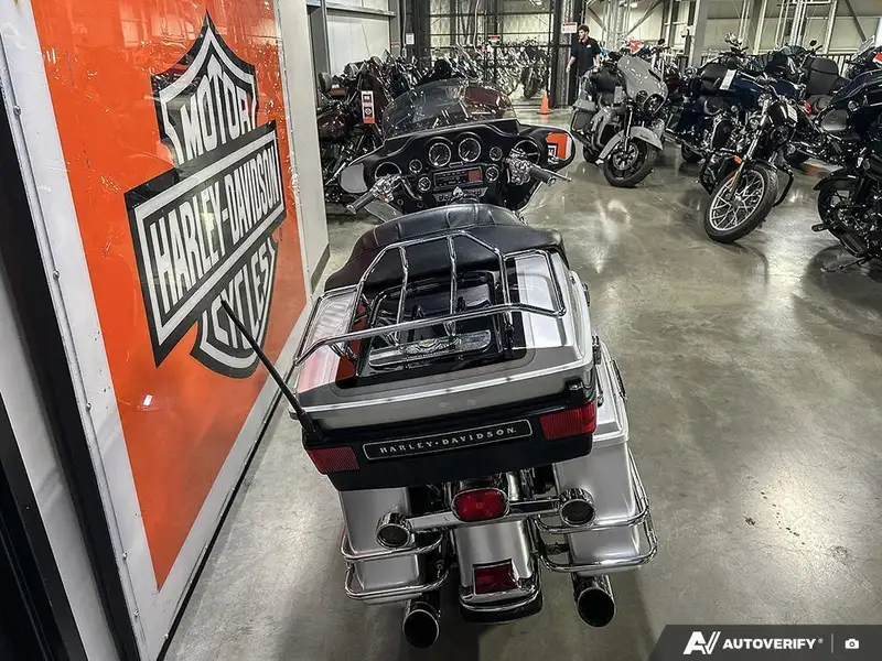 2003 Harley-Davidson Unspecified, stříbrná, dovoz Kanada — foto 4 z 12