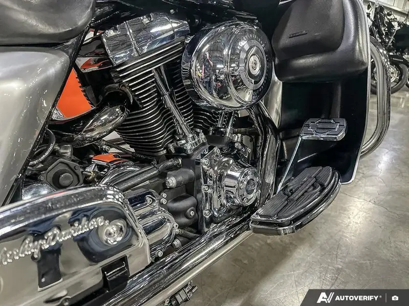 2003 Harley-Davidson Unspecified, stříbrná, dovoz Kanada — foto 9 z 12