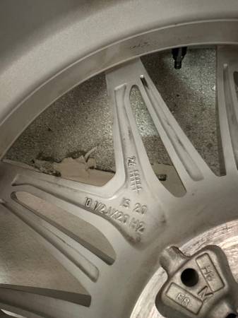 OE BMW ///M2 G87 Wheels & Yokohama Sport Tires and extras, dovoz USA — foto 11 z 12