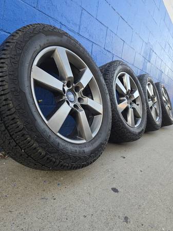 Ford F-150 Expedition wheels OE 20", dovoz USA — foto 5 z 6