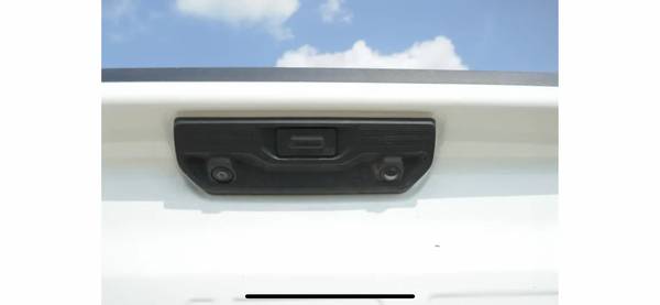 Chevy Silverado 2018 2023 H.D. Tailgate With Camera. nový demontovaný, dovoz USA — foto 2 z 12