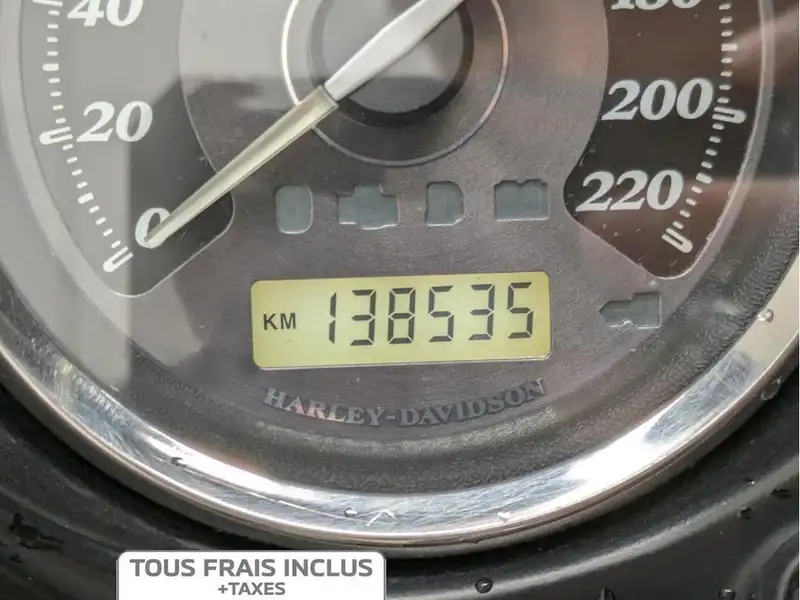 2011 Harley-Davidson Electra Glide, 138 535 km, dovoz Kanada — foto 11 z 12
