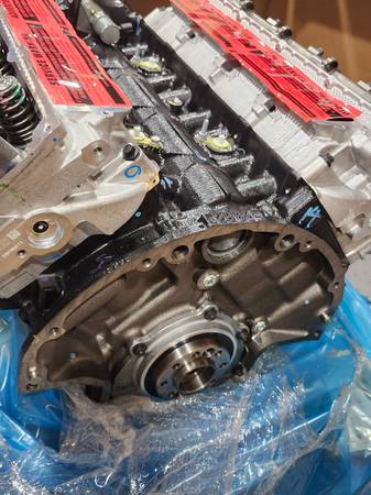 Brand nový 5.7L V8 Hemi Long Block Engine OE Mopar 68409309AA NON-MDS, dovoz USA — foto 6 z 12