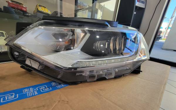 🔥 Genuine GM Traverse LED světlomet komplet sada (2018–2021), dovoz USA — foto 10 z 12