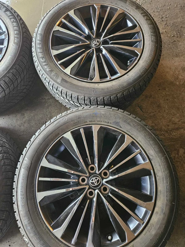 Toyota Grand highlander Michelin winter tires with rims, dovoz Kanada — foto 2 z 5