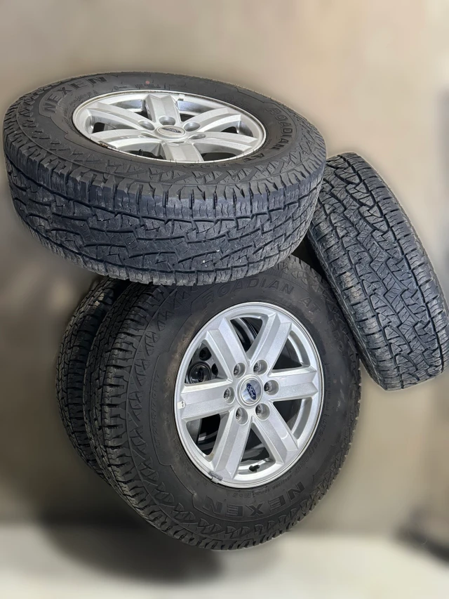 2004–2026 Ford F-150 17” OE Rims & Nexen Roadian Tires, dovoz Kanada — foto 2 z 5