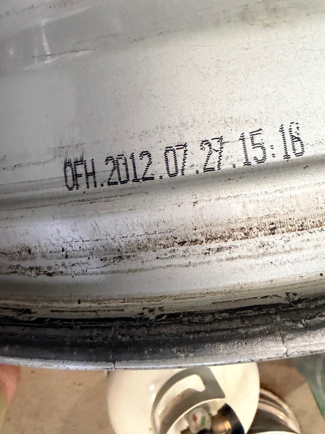 Audi Alloy Wheels, dovoz Kanada — foto 5 z 5