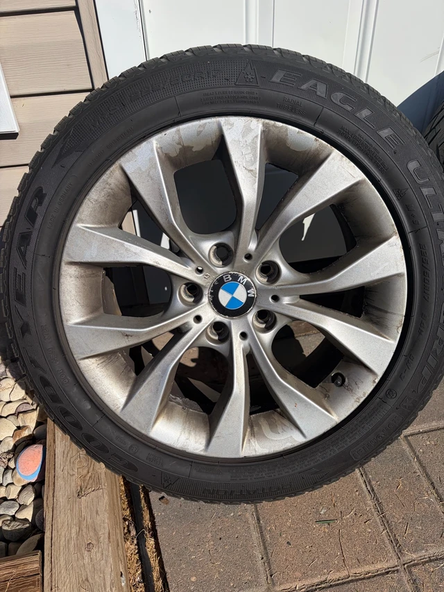 OE BMW wheels and Run-Flat Mud and Snow Tires, dovoz Kanada — foto 2 z 5