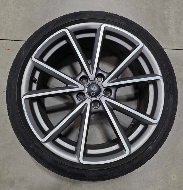 Audi A4 RS 19 inch wheels, dovoz Kanada — foto 3 z 5
