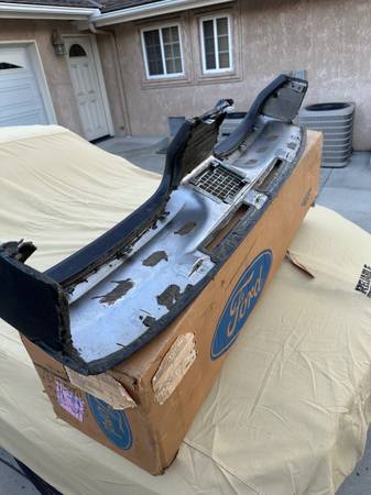 1969 1970 Ford Boss 429 / 302 Mach 1 NOS Dash Pad, dovoz USA — foto 3 z 9