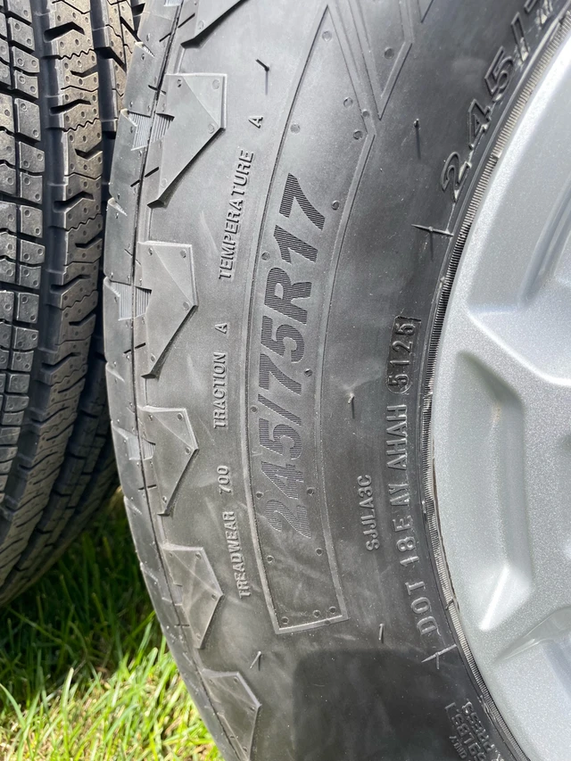Kola — Jeep, dovoz Kanada — foto 5 z 5