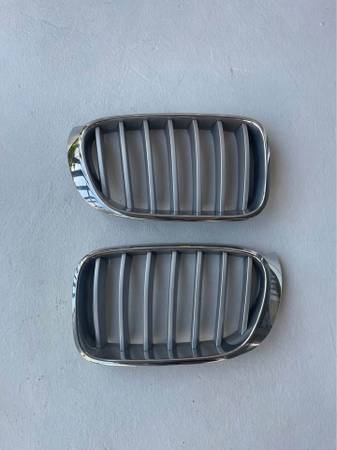 BMW X4 (F26) OE Parts – Wood Trim, Kidney Grilles, Mirror Caps, dovoz USA — foto 2 z 10