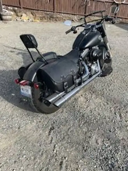 2017 Harley-Davidson Softail, černá, 2 500 km, dovoz Kanada — foto 2 z 11