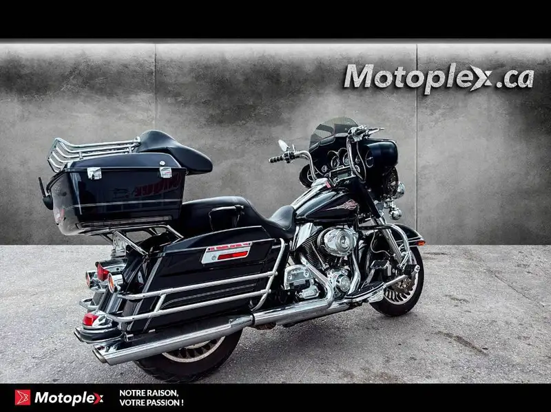 2011 Harley-Davidson Electra Glide, 72 000 km, dovoz Kanada — foto 3 z 5