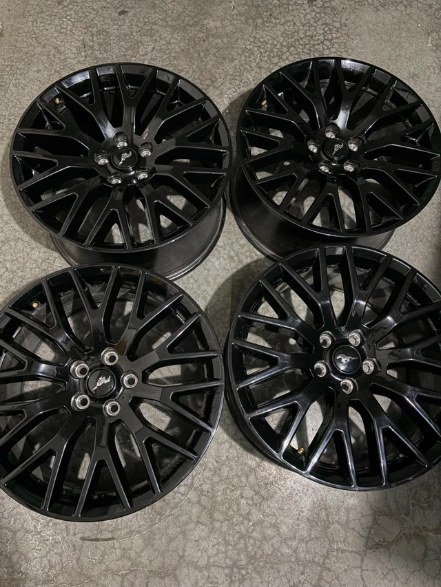 nový Factory Ford 19” Mustang GT S550 Premium Rims/Wheels 5x114, dovoz Kanada — foto 3 z 5