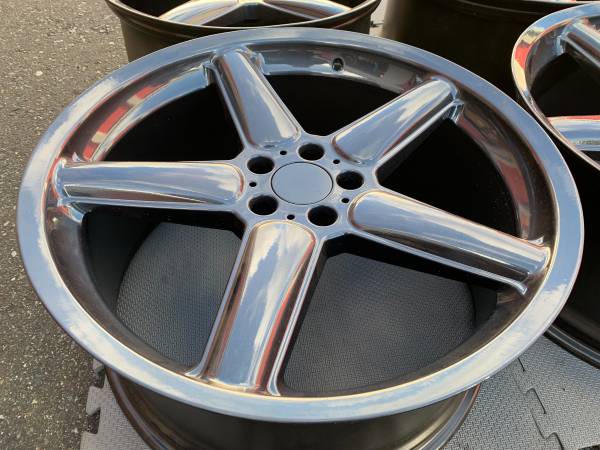 sada Ultra Rare Genuine BMW 22X10.5" AC SCHNITZER rims as nový, dovoz Kanada — foto 4 z 5