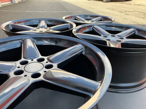 sada Ultra Rare Genuine BMW 22X10.5" AC SCHNITZER rims as nový, dovoz Kanada — foto 5 z 5