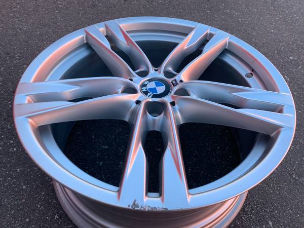 1 X single Genuine OE BMW F12 zadní 20X9" style 373 rim, dovoz Kanada — foto 2 z 5