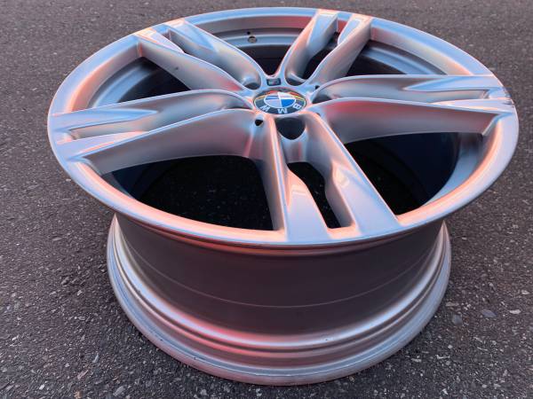 1 X single Genuine OE BMW F12 zadní 20X9" style 373 rim, dovoz Kanada — foto 3 z 5