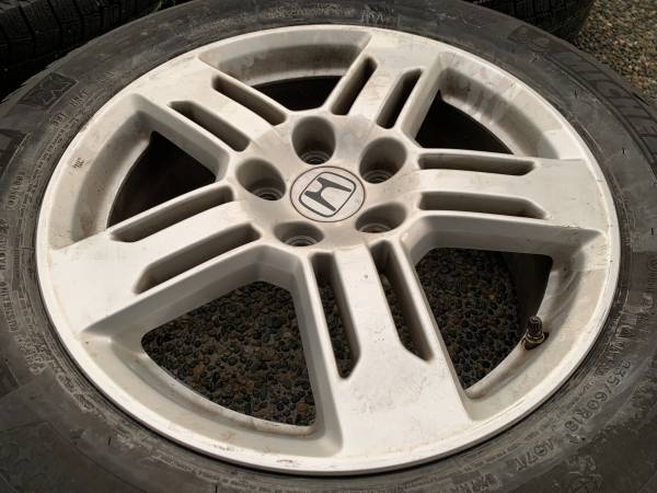 sada OE 18" Honda Odyssey Michelin X-ice Winter Package, dovoz Kanada — foto 2 z 5