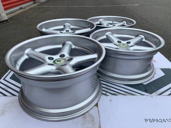 ULTRA RARE - BMW GENUINE Racing dynamics RD 19X8.5/9.5 as nový, dovoz Kanada — foto 3 z 5