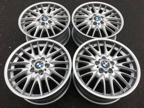 RARE - sada 18" Genuine BMW MV1 style 72 rims in showroom cond, dovoz Kanada — foto 3 z 5
