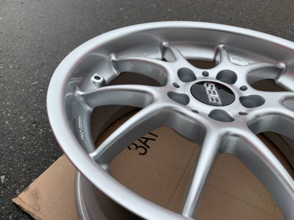 A RARE pár(2) of Genuine BBS RK011 18X8.5 ET38 Rims as nový, dovoz Kanada — foto 4 z 5