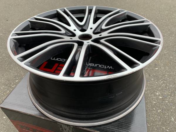 1 X Genuine 20x9 ET44 G30 G31 BMW individual style 759 zadní Rim, dovoz Kanada — foto 2 z 5