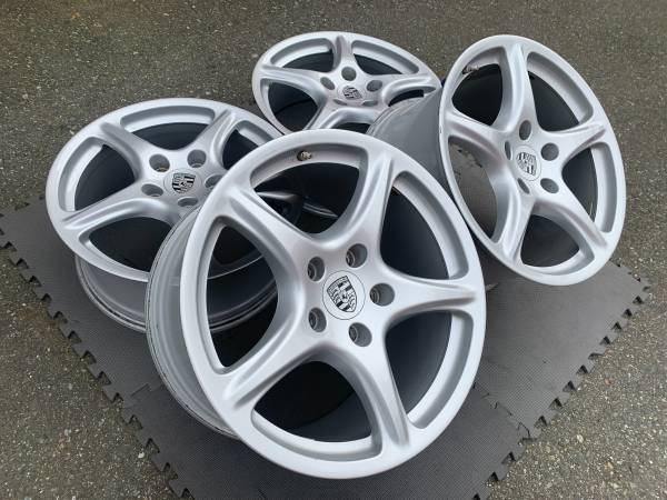 sada Genuine 19" Porsche 997 C2 Narrow Body Rims in good cond, dovoz Kanada — foto 2 z 5