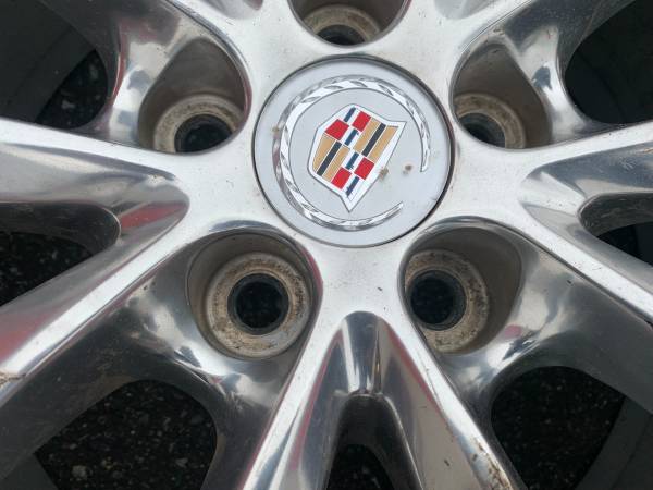 Set of 19X8.5 ET39 Cadillac XTS 2013-2017 wheels in good cond, dovoz Kanada — foto 4 z 5