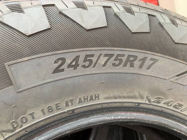 sada demontovaný 245/75/17 M+S 112S Nexen Rodian HTX2 with 90%, dovoz Kanada — foto 5 z 5