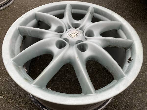 1 X Genuine OE Porsche Cayenne 19X9" ET60 rim in good použitý cond, dovoz Kanada — foto 2 z 5