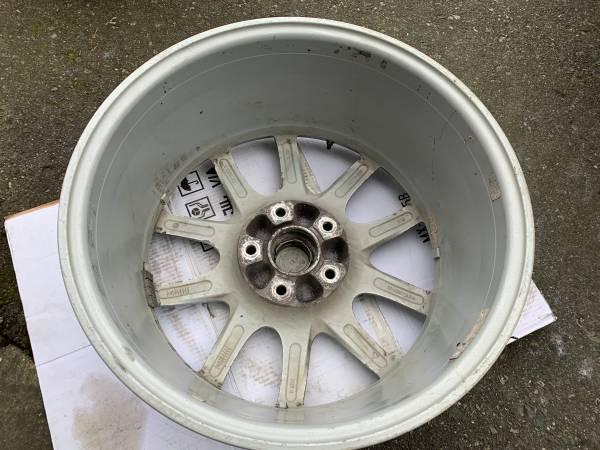 1 X Genuine OE Porsche Cayenne 19X9" ET60 rim in good použitý cond, dovoz Kanada — foto 3 z 5