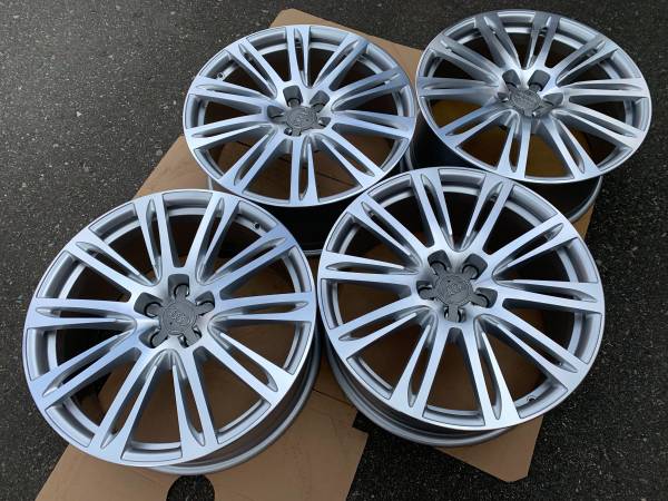 Set of Genuine Factory Audi A7 A8 20X9" rims Like new E-tron, dovoz Kanada — foto 2 z 5