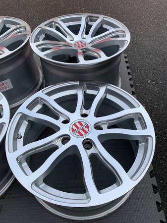 sada Forged Porsche Victor Equip 18X8 ET45 18X11 ET36 Like nový, dovoz Kanada — foto 5 z 5