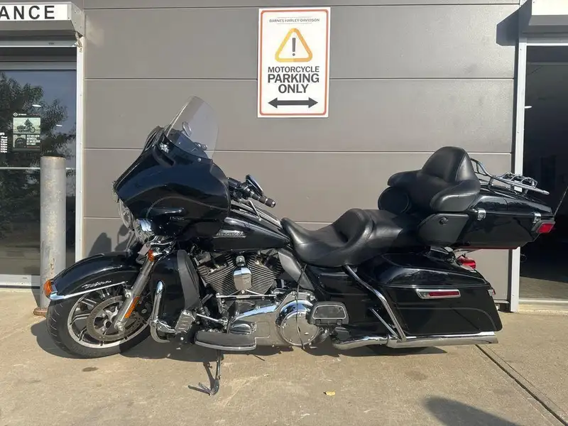2014 Harley-Davidson Unspecified, černá, 61 052 km, dovoz Kanada — foto 10 z 12