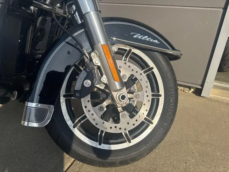 2014 Harley-Davidson Unspecified, černá, 61 052 km, dovoz Kanada — foto 6 z 12