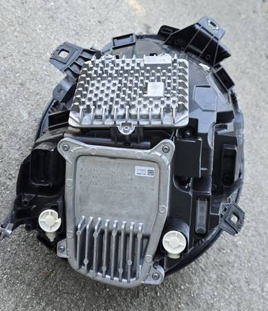 2019 2020 2021 2022 2023 2024 Mini Cooper F56 Lci pravý LED světlomet, dovoz USA — foto 4 z 5