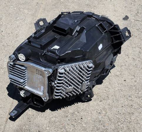 2019 2020 2021 2022 2023 2024 Mini Cooper F56 Lci pravý LED světlomet, dovoz USA — foto 3 z 4