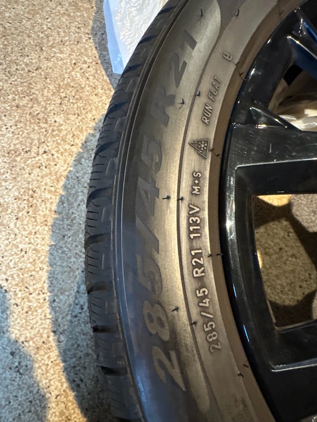 Kola — BMW X7, dovoz Kanada — foto 2 z 5