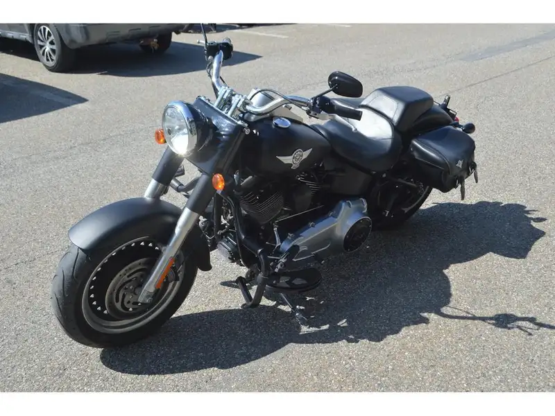 2012 Harley-Davidson FL, černá, dovoz Kanada — foto 4 z 7