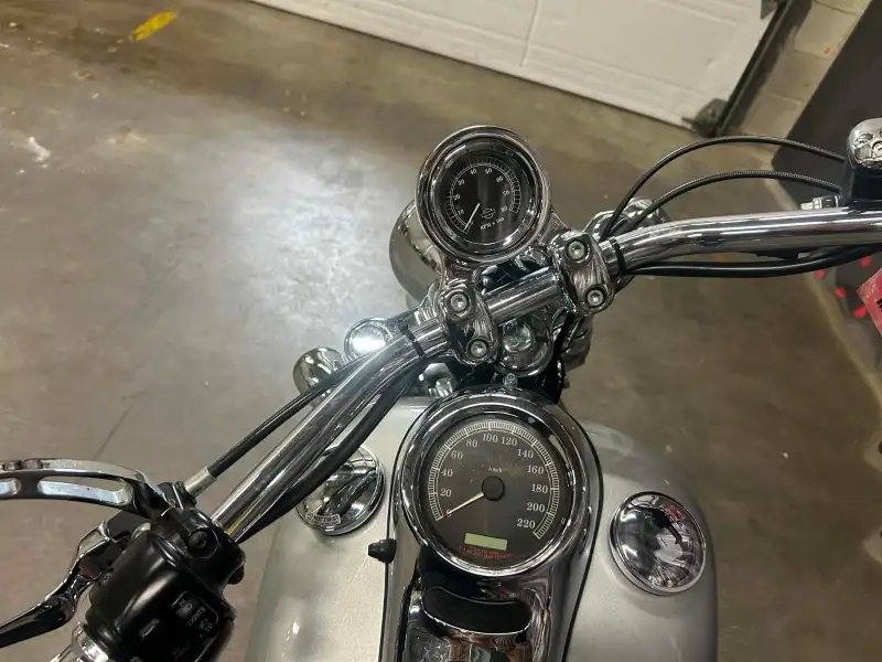2004 Harley-Davidson Unspecified, 35 722 km, dovoz Kanada — foto 4 z 5