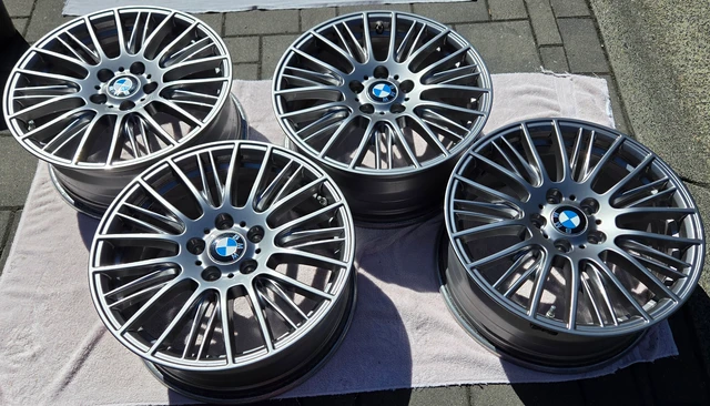 Genuine BMW Style 388 18" Rim sada with Centre Caps (sada 4), dovoz Kanada — foto 2 z 5
