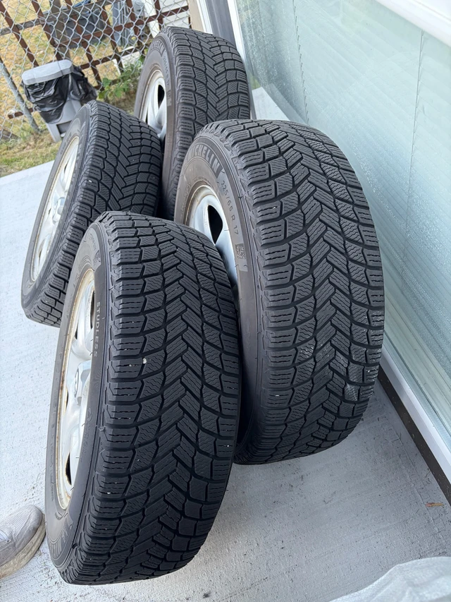 2017–2026 Mazda CX-5 OE Winter Tire Package (Michelin X, dovoz Kanada — foto 2 z 5