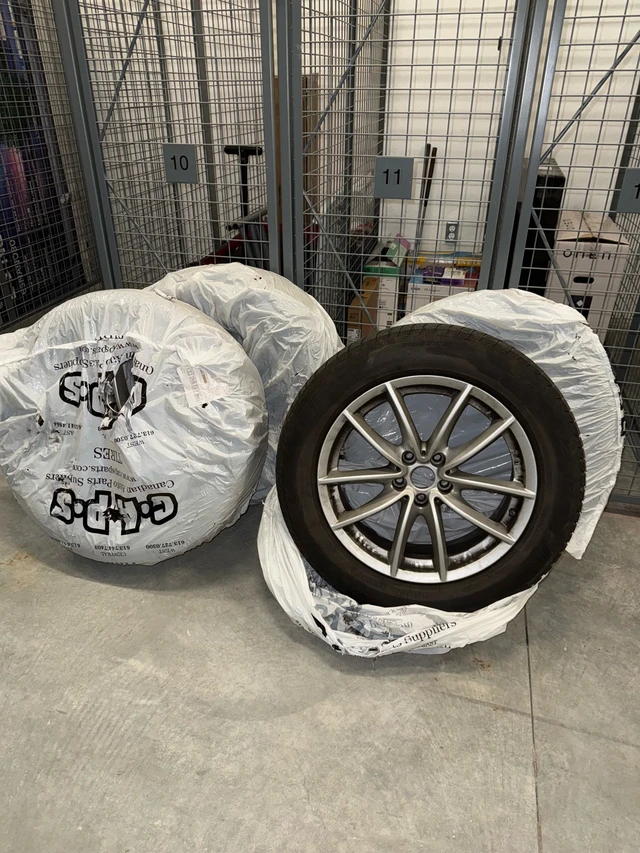 2021 BMW X3 OE Rims, dovoz Kanada — foto 2 z 2