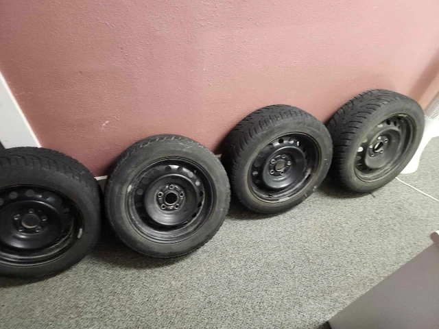 p215 55 r16 rims and tires, dovoz Kanada — foto 1