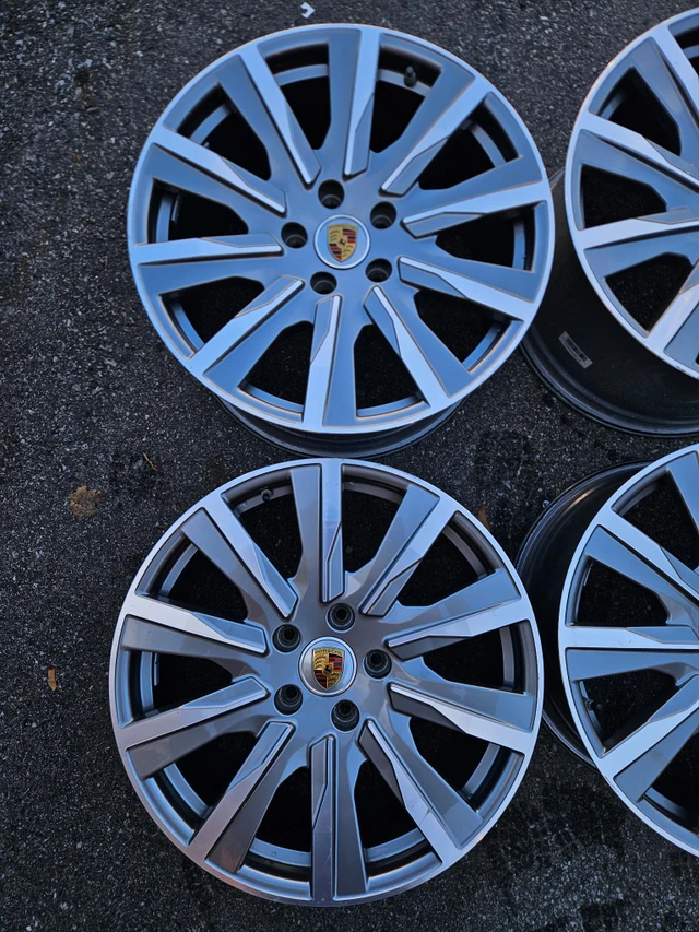 20" Porsche Taycan OE Wheels TPMS - 5x130, dovoz Kanada — foto 2 z 5