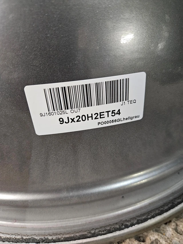 20" Porsche Taycan OE Wheels TPMS - 5x130, dovoz Kanada — foto 4 z 5